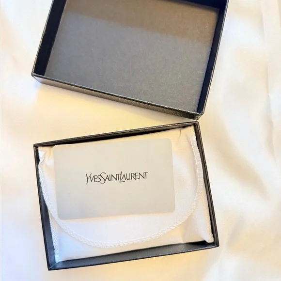 Yves Saint Laurent Gift Box + Dust Pouch - Picture 2 of 6